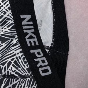 nike pro work out leggings